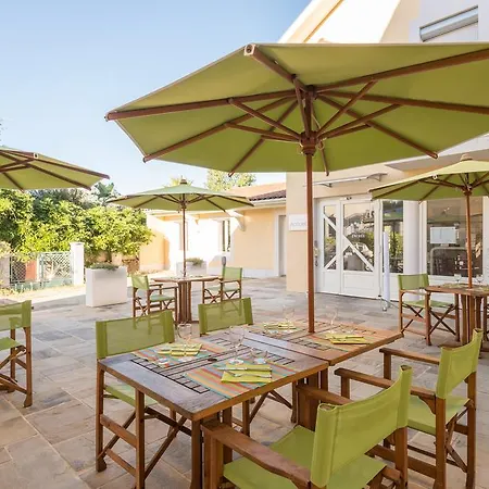 L'hotellerie Le Reverbere Hotel